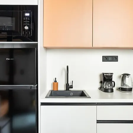 Apartment Superlux Near White Tower